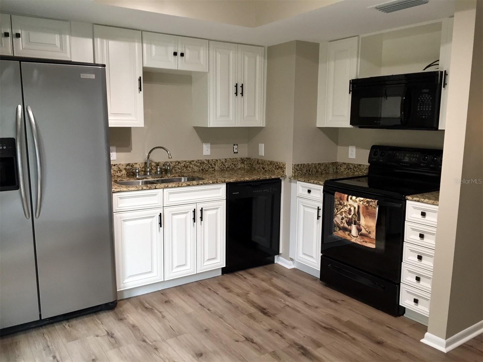 305 SOUTH WESTLAND A CONDOMINI - Residential Lease