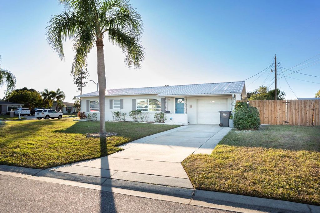 Photo of 4673 Orlando Circle, Bradenton, FL 34207 (MLS # W7881721)