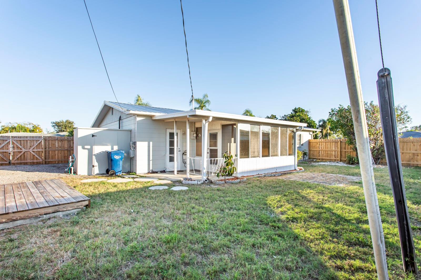 TANGELO PARK FIRST ADD - Residential