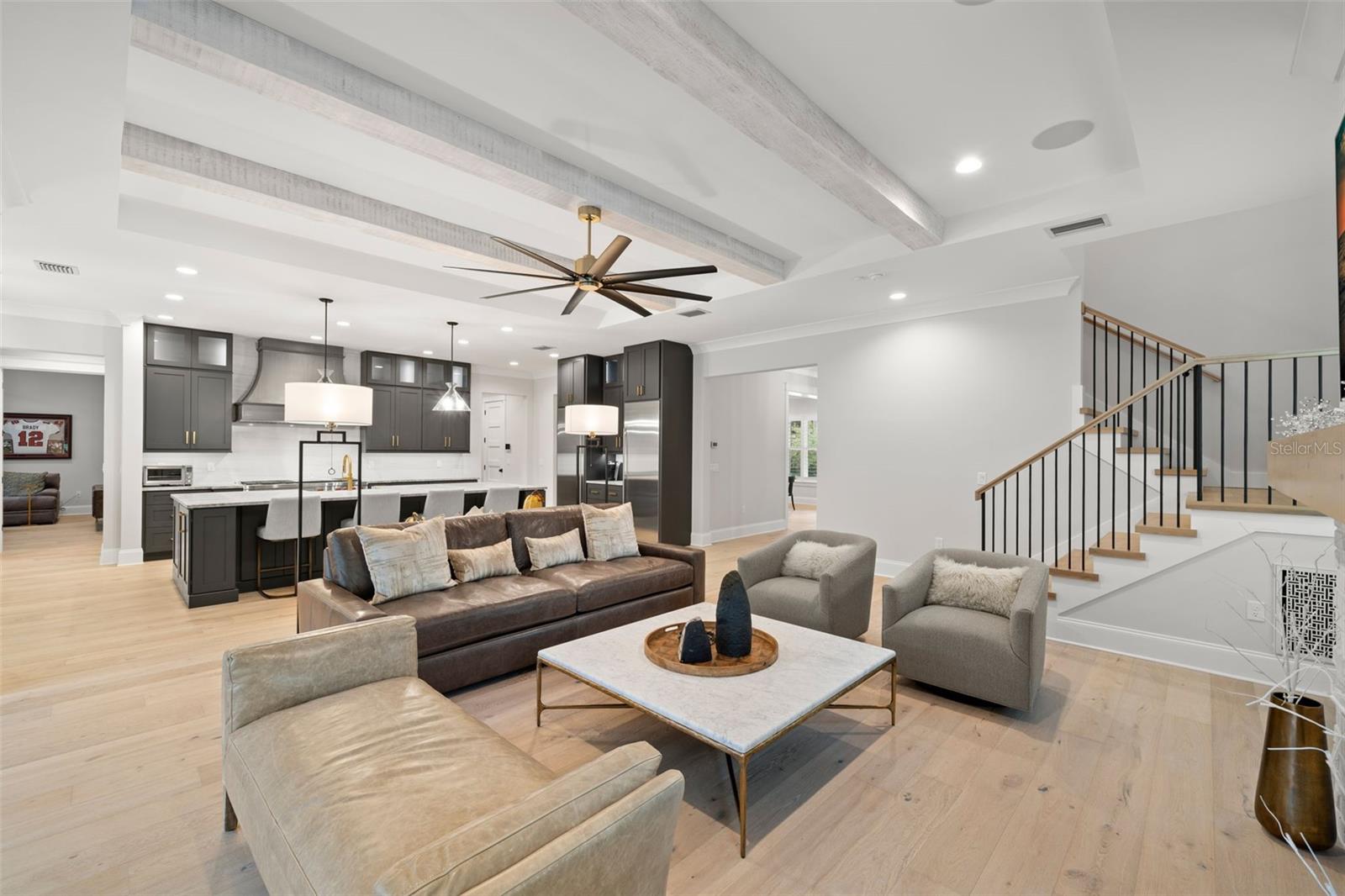 BEACH PARK - PALM PARK - Residential