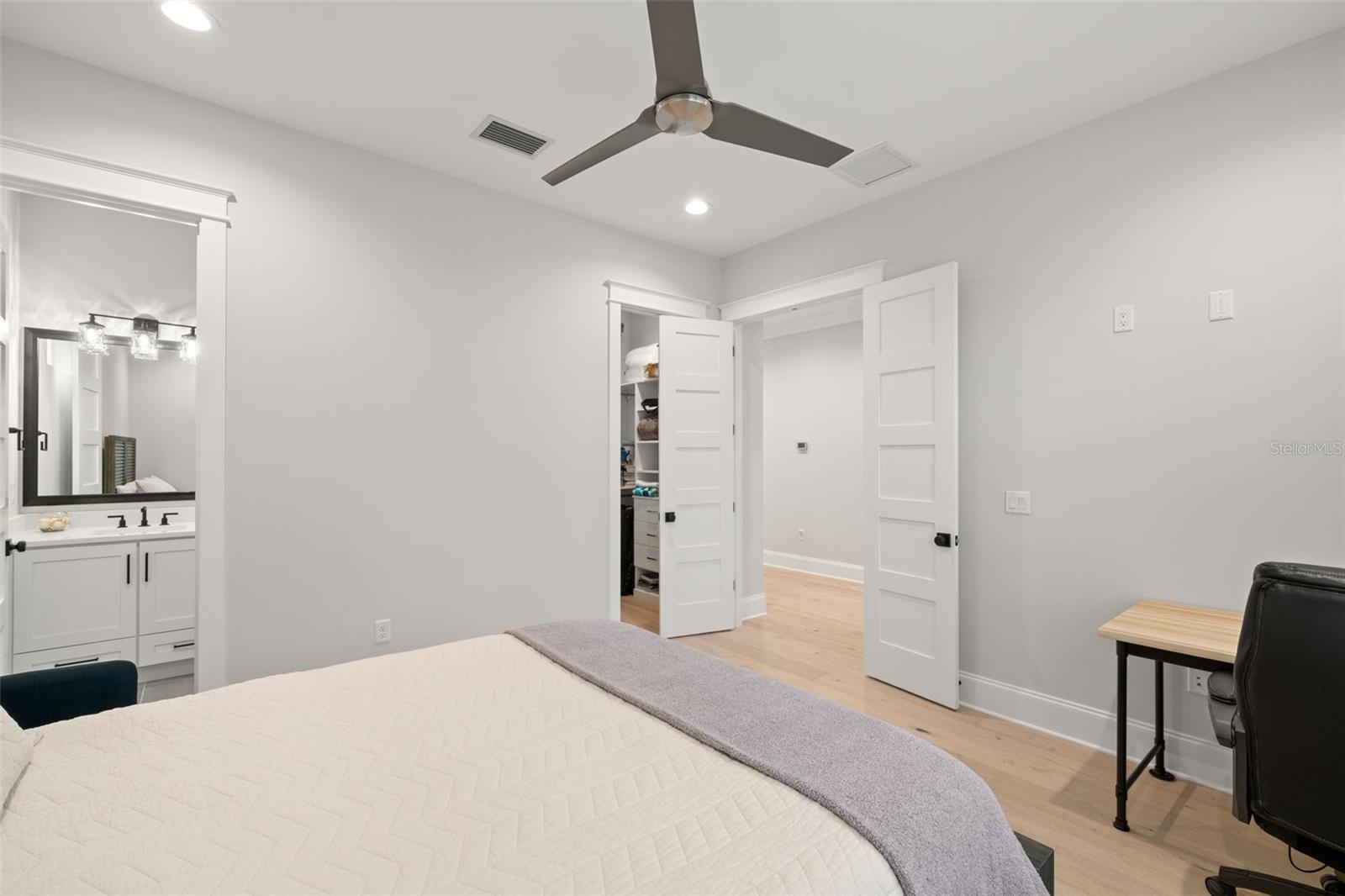 BEACH PARK - PALM PARK - Residential