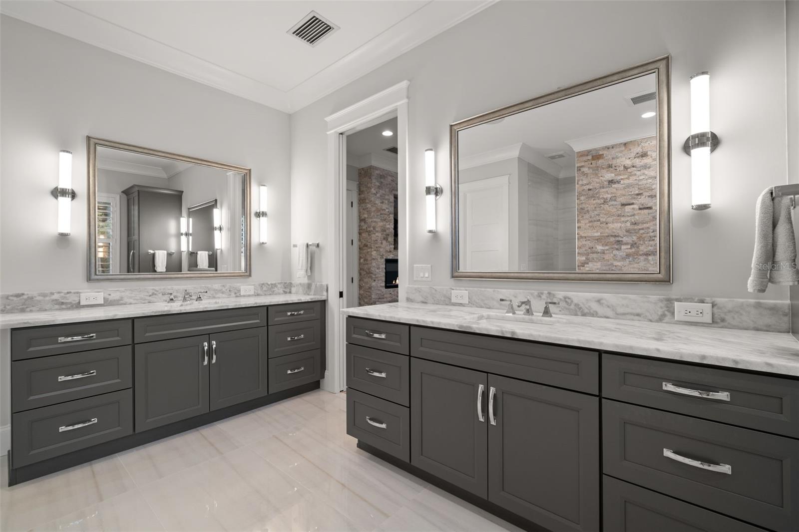 BEACH PARK - PALM PARK - Residential