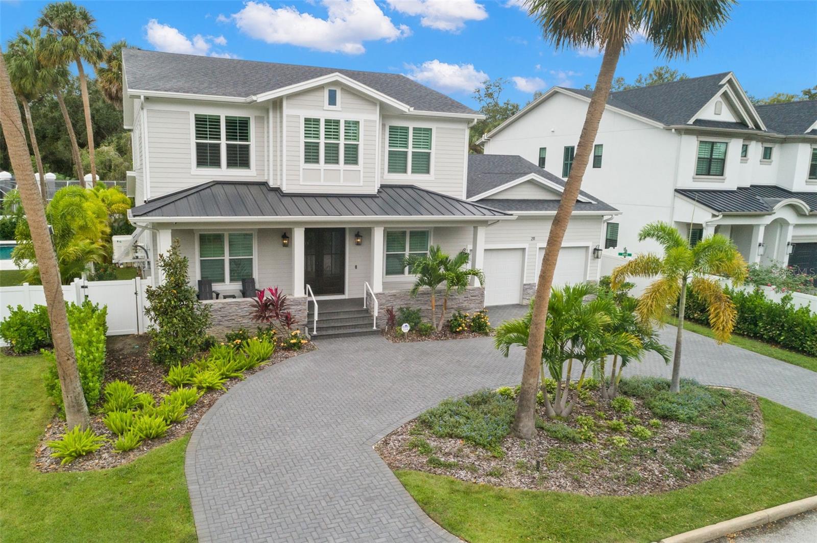 BEACH PARK - PALM PARK - Residential