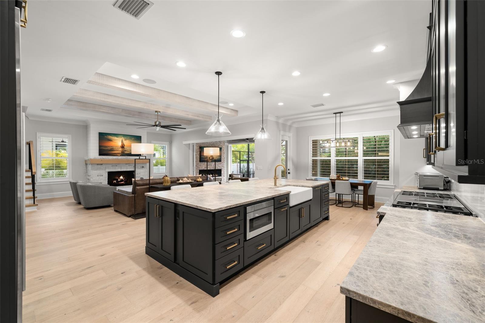 BEACH PARK - PALM PARK - Residential