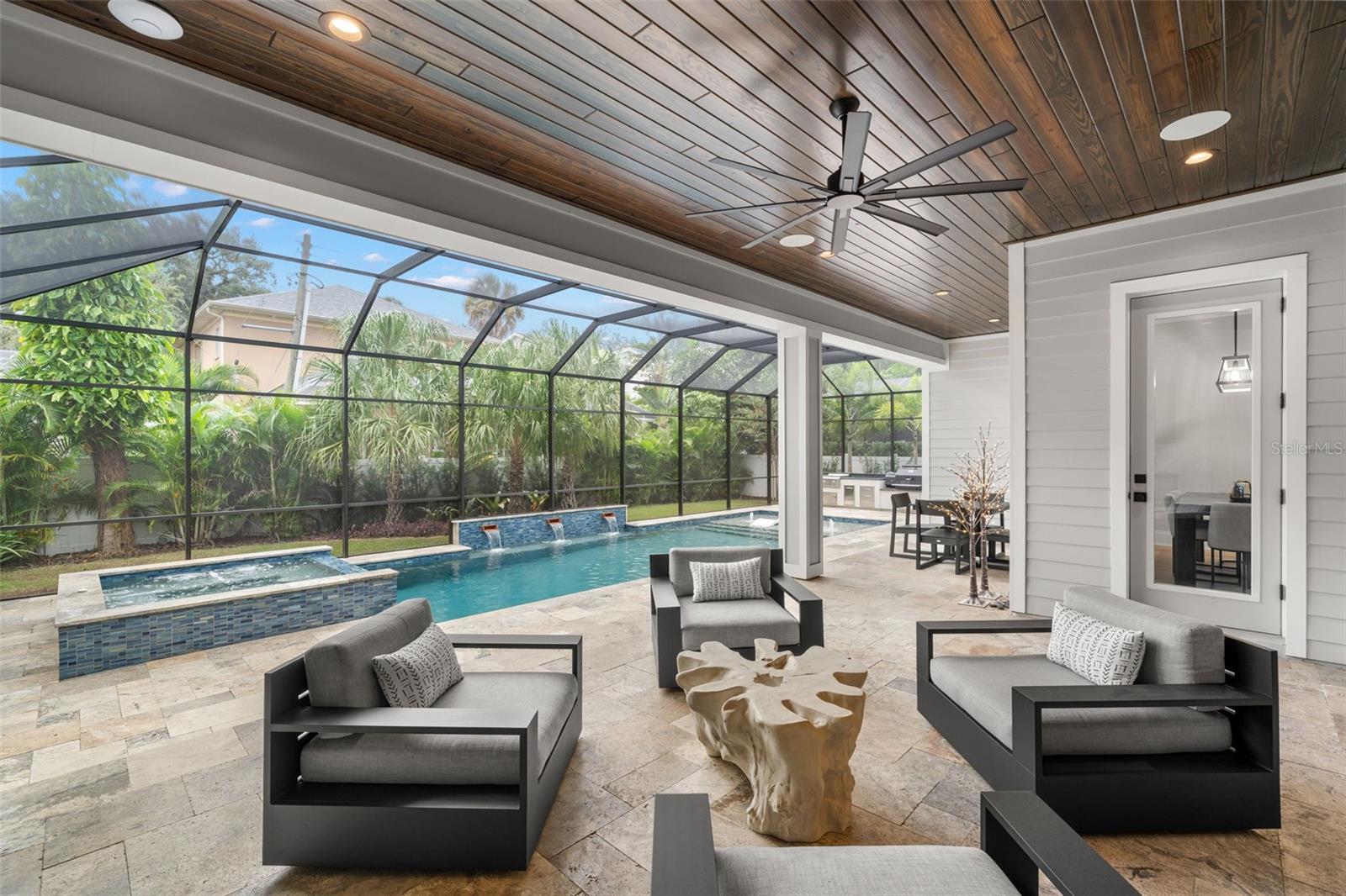 BEACH PARK - PALM PARK - Residential