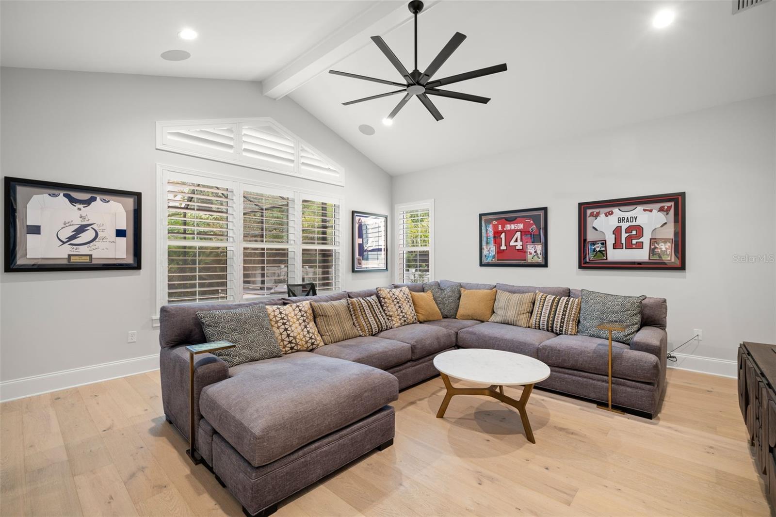 BEACH PARK - PALM PARK - Residential