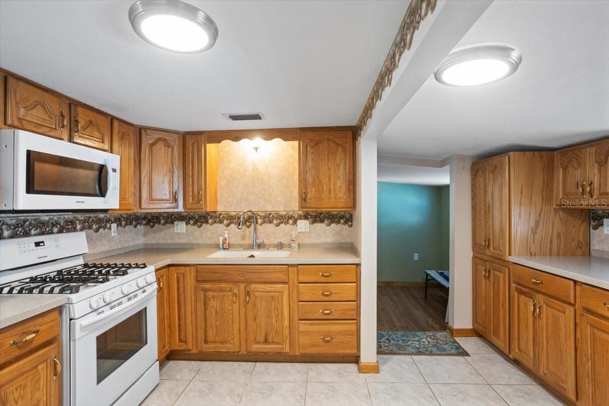 BRADEN CASTLE PARK - Residential