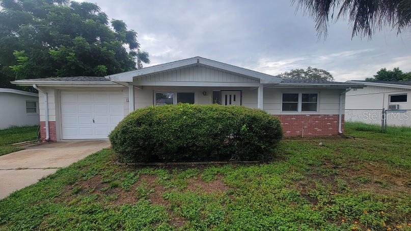 Updated 3 Bedroom, 2 Bathroom Home in Prime New Port Richey Location!
Conveniently located near Trouble Creek and US-19, this charming and move-in ready home offers comfort, updates, and a spacious layout—perfect for easy Florida living.
? Highlights Include:
All tile flooring throughout—no carpet to worry about!
Bright kitchen with decorative backsplash and pantry for added storage
Expansive master suite with generous closet space and a private en-suite bathroom featuring a newly updated shower
Modern fan/light fixtures in all bedrooms
1-car garage with washer/dryer hookups
Covered front porch—a welcoming spot to enjoy your morning coffee
Large, fully fenced backyard with plenty of room to relax or entertain
Pet-friendly! One small pet under 20 lbs allowed