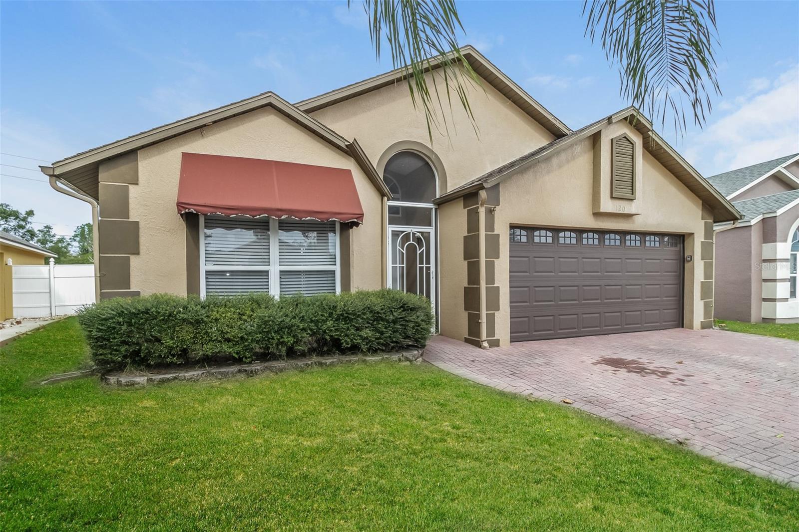 120 LAKEBREEZE CIRCLE