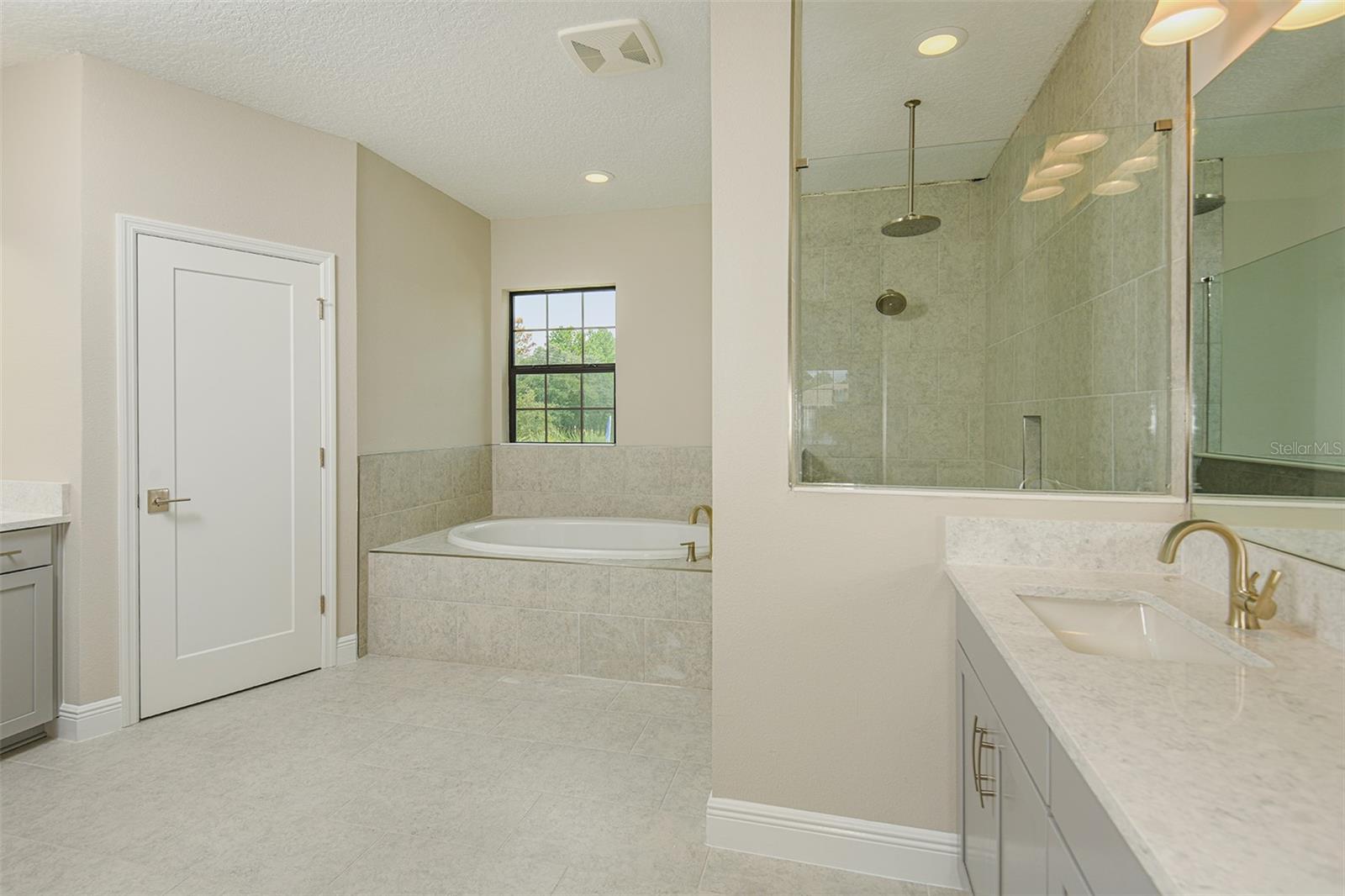 SANCTUARY - Residential