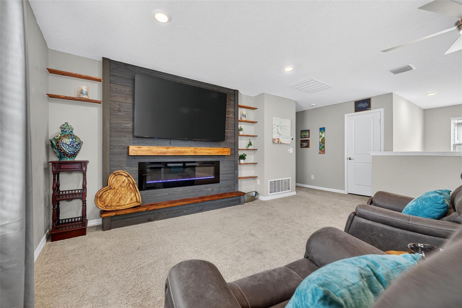 ARTISAN LAKES EAVES BEND - Residential Lease