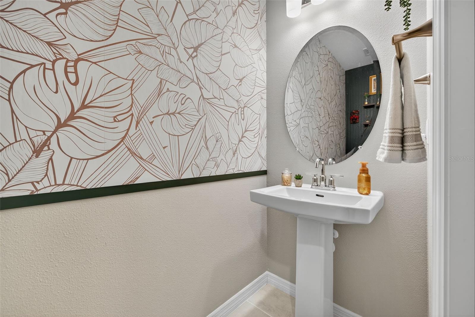 ARTISAN LAKES EAVES BEND - Residential Lease