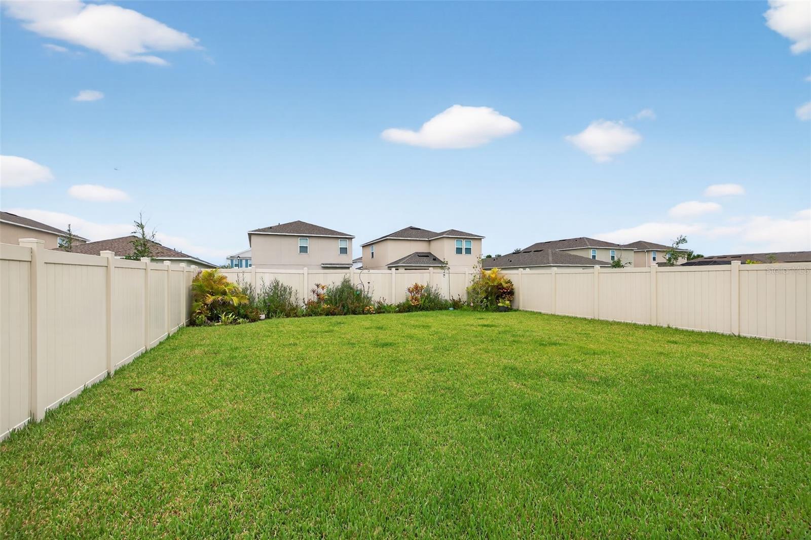 ARTISAN LAKES EAVES BEND - Residential Lease