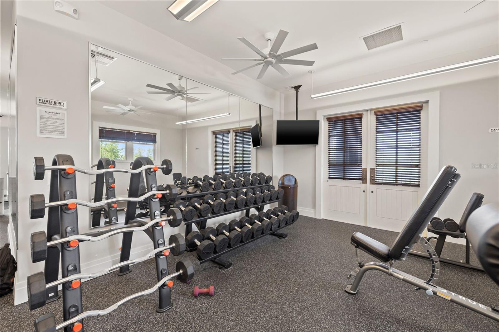 ARTISAN LAKES EAVES BEND - Residential Lease