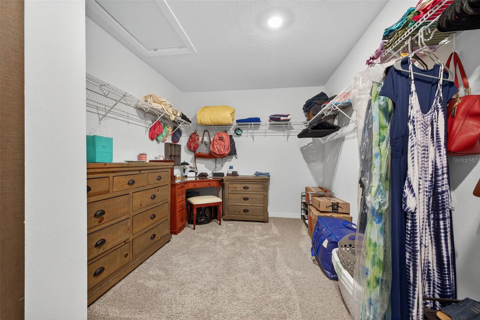 ARTISAN LAKES EAVES BEND - Residential Lease