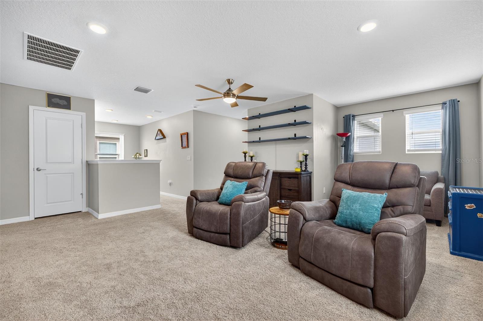 ARTISAN LAKES EAVES BEND - Residential Lease