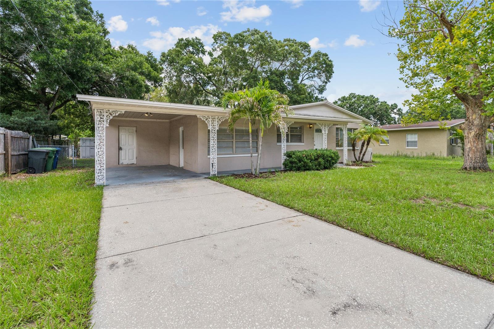 MANHATTAN MANOR 3 - Residential Lease