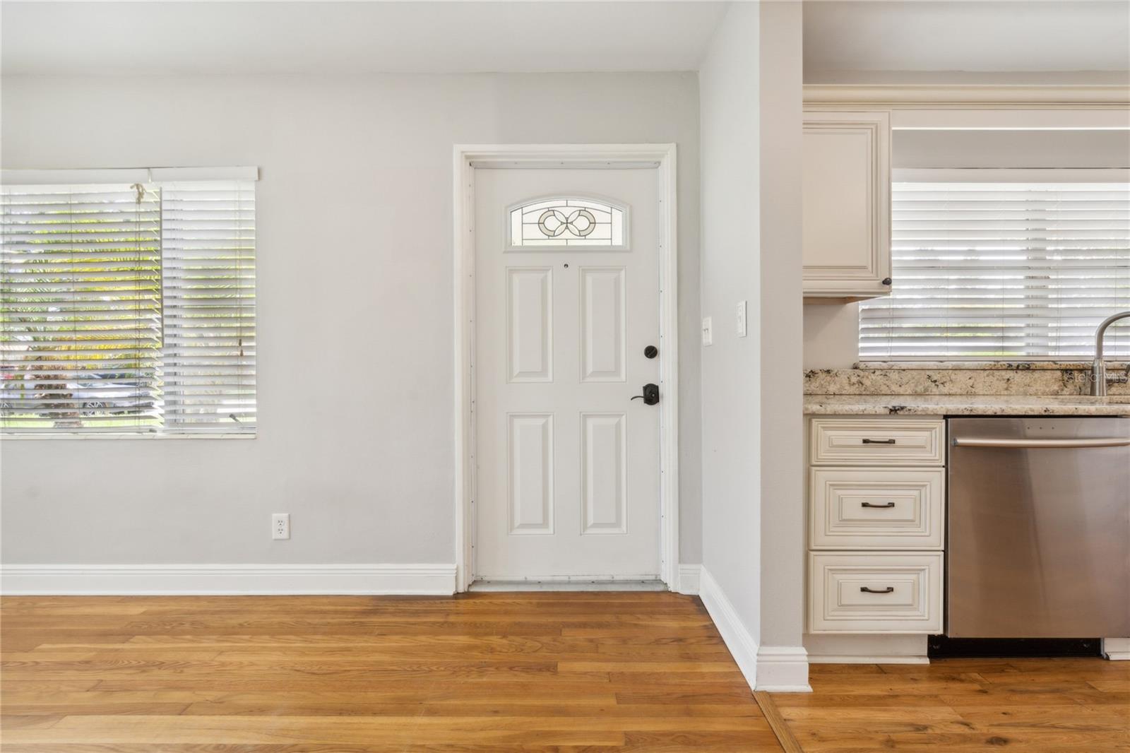 MANHATTAN MANOR 3 - Residential Lease