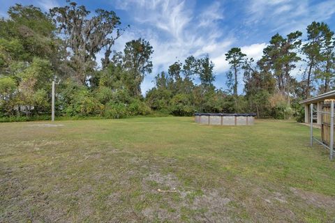 A home in DELAND