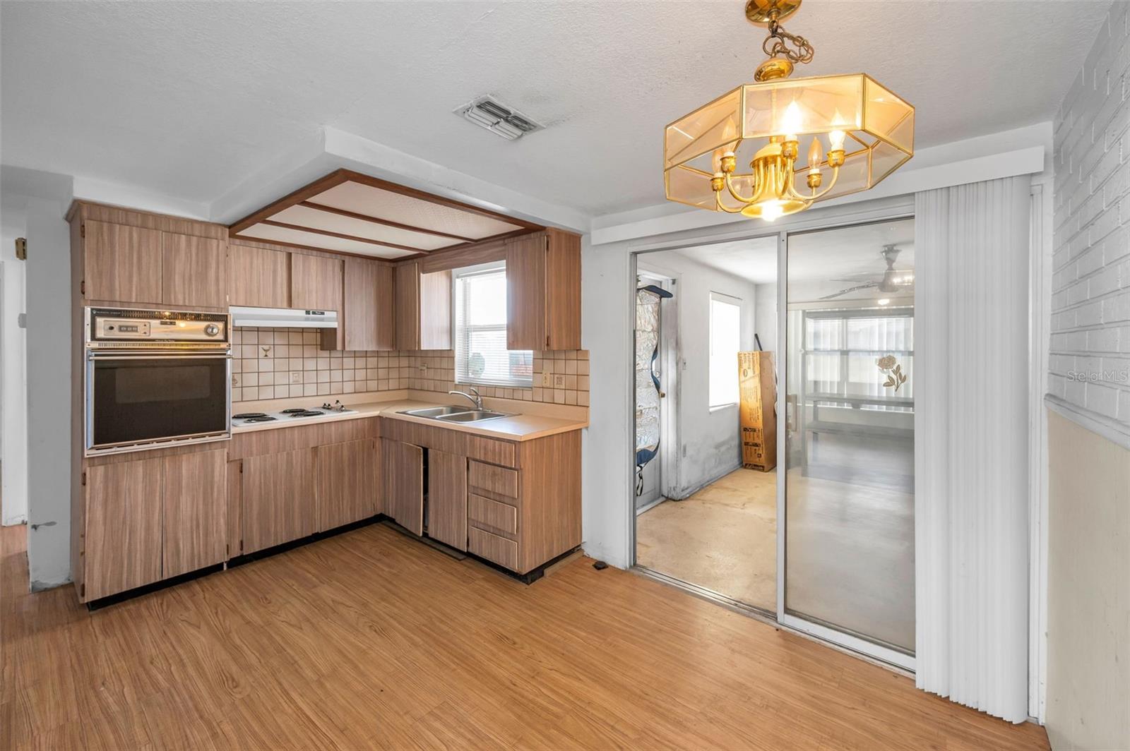 SHAMROCK HEIGHTS - Residential