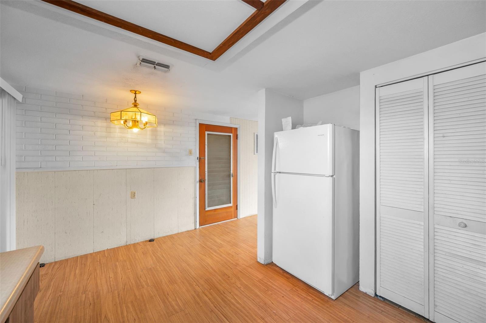 SHAMROCK HEIGHTS - Residential