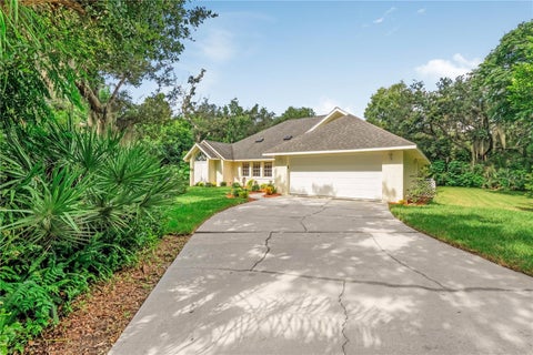 Photo of 5812 Nob Hill Boulevard, Port Orange, FL 32127 (MLS # V4950561)