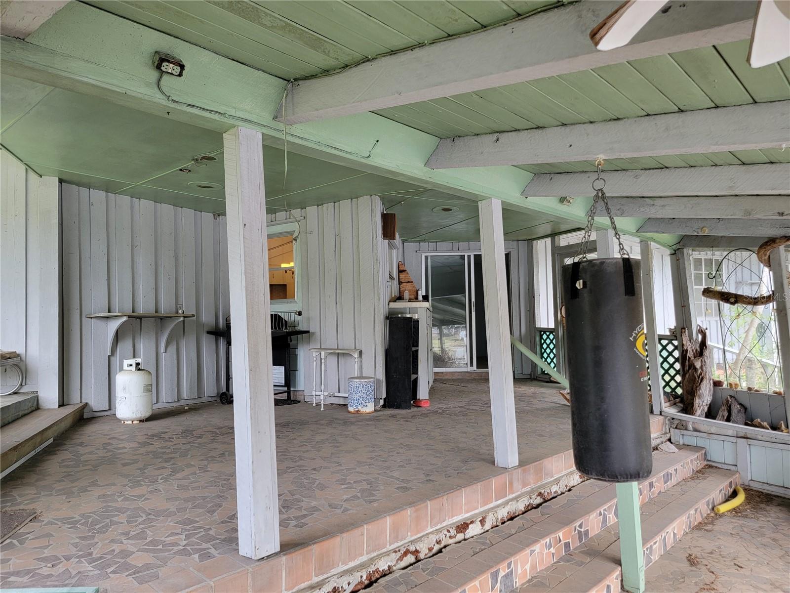 ACREAGE - Residential
