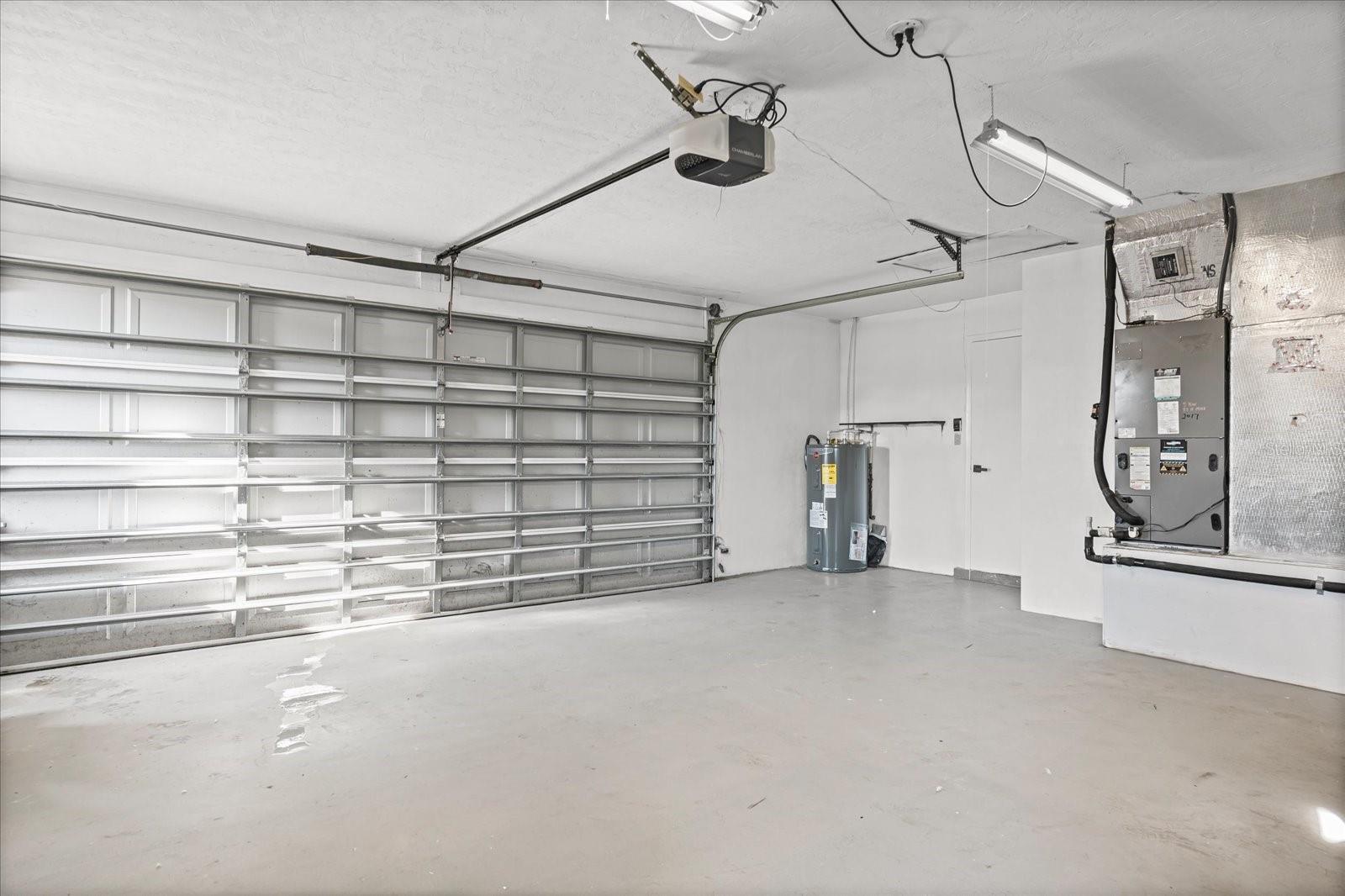 VILLAGE GREEN CLUB ESTATES - Residential