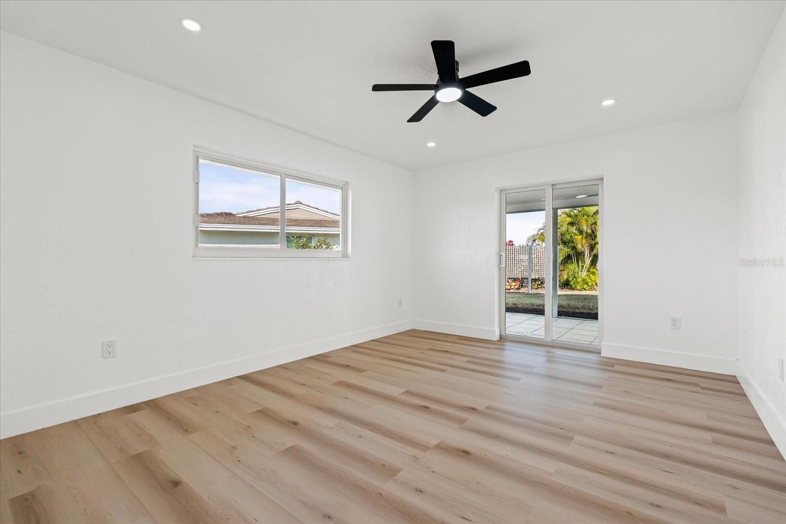 VILLAGE GREEN CLUB ESTATES - Residential