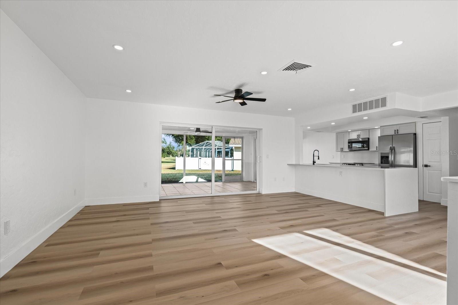 VILLAGE GREEN CLUB ESTATES - Residential