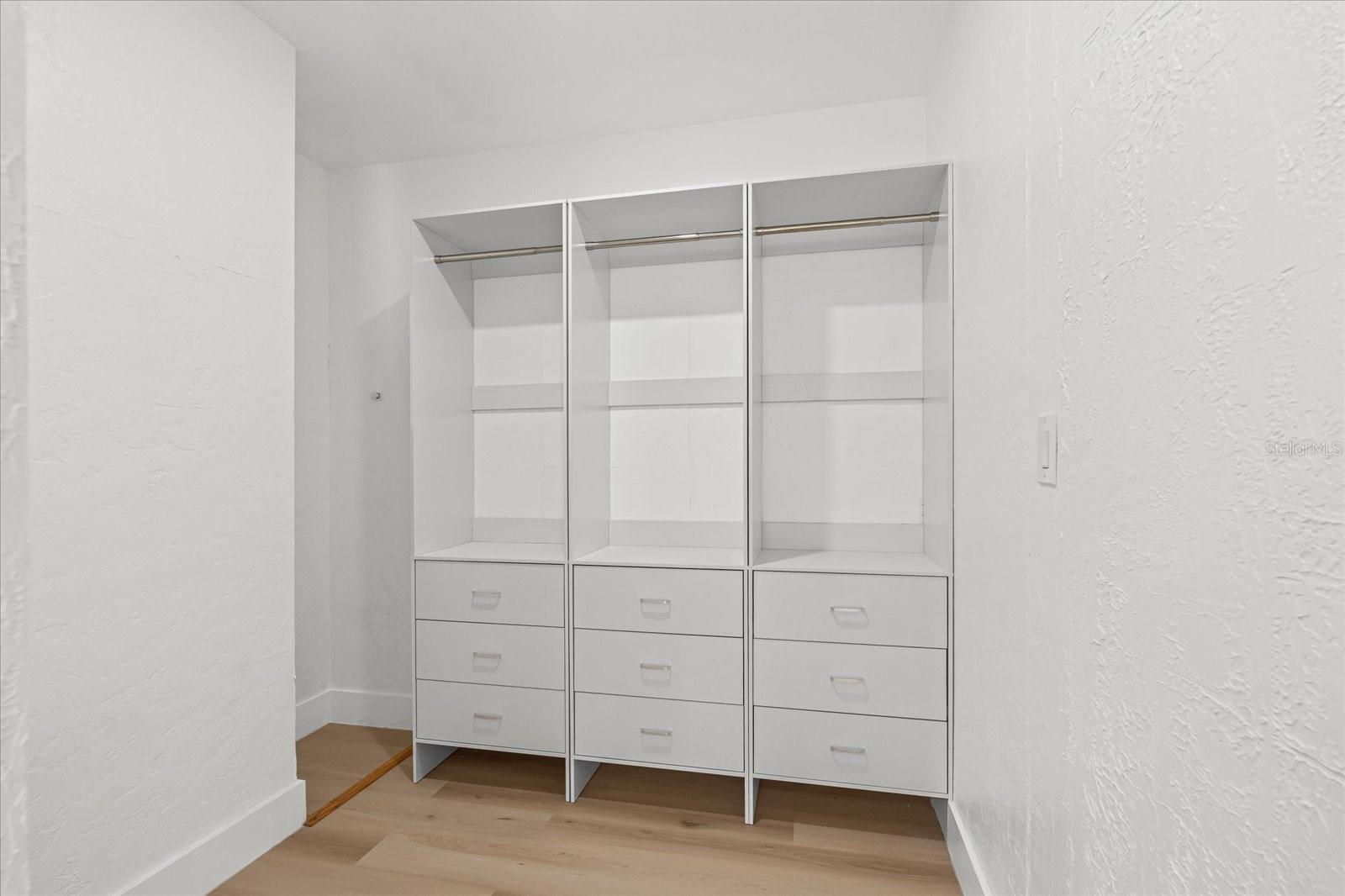 VILLAGE GREEN CLUB ESTATES - Residential