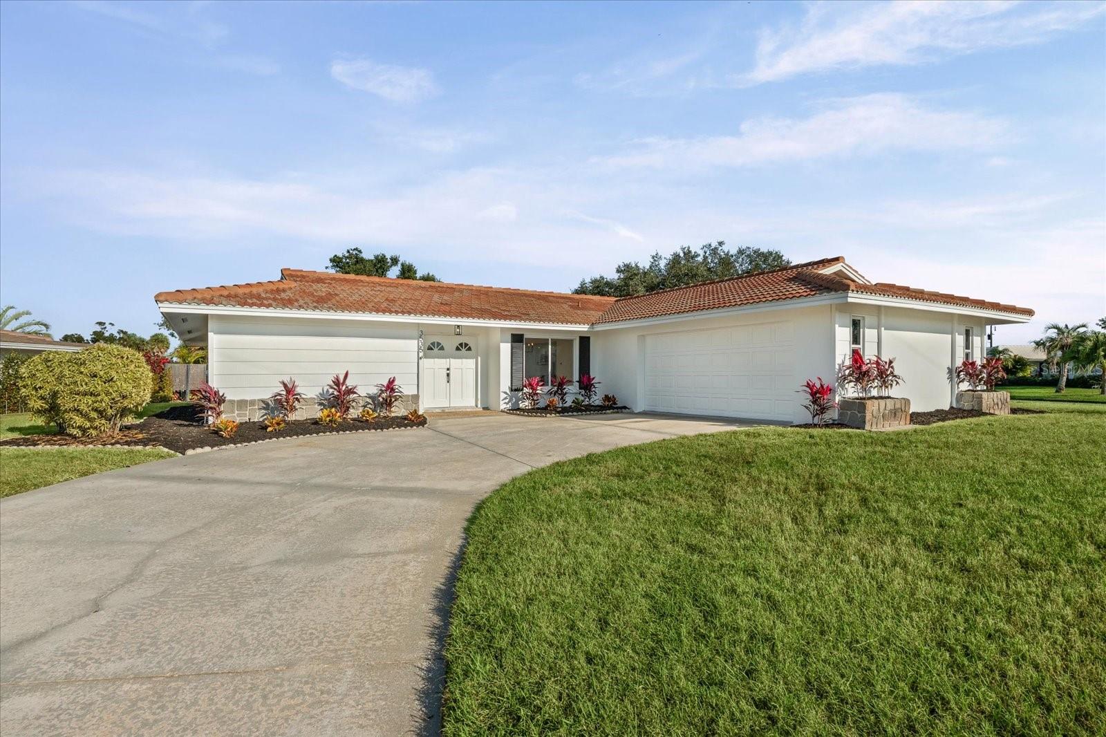 VILLAGE GREEN CLUB ESTATES - Residential