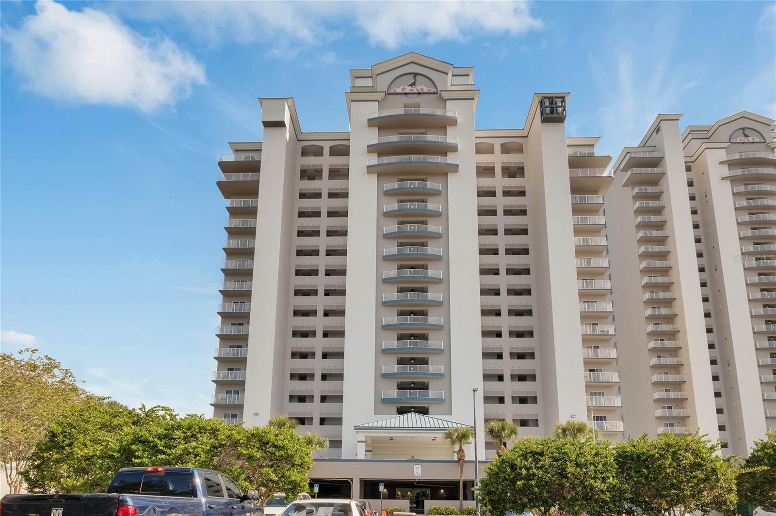 BLUE HERON BEACH RESIDENCE TOWER I - Residential