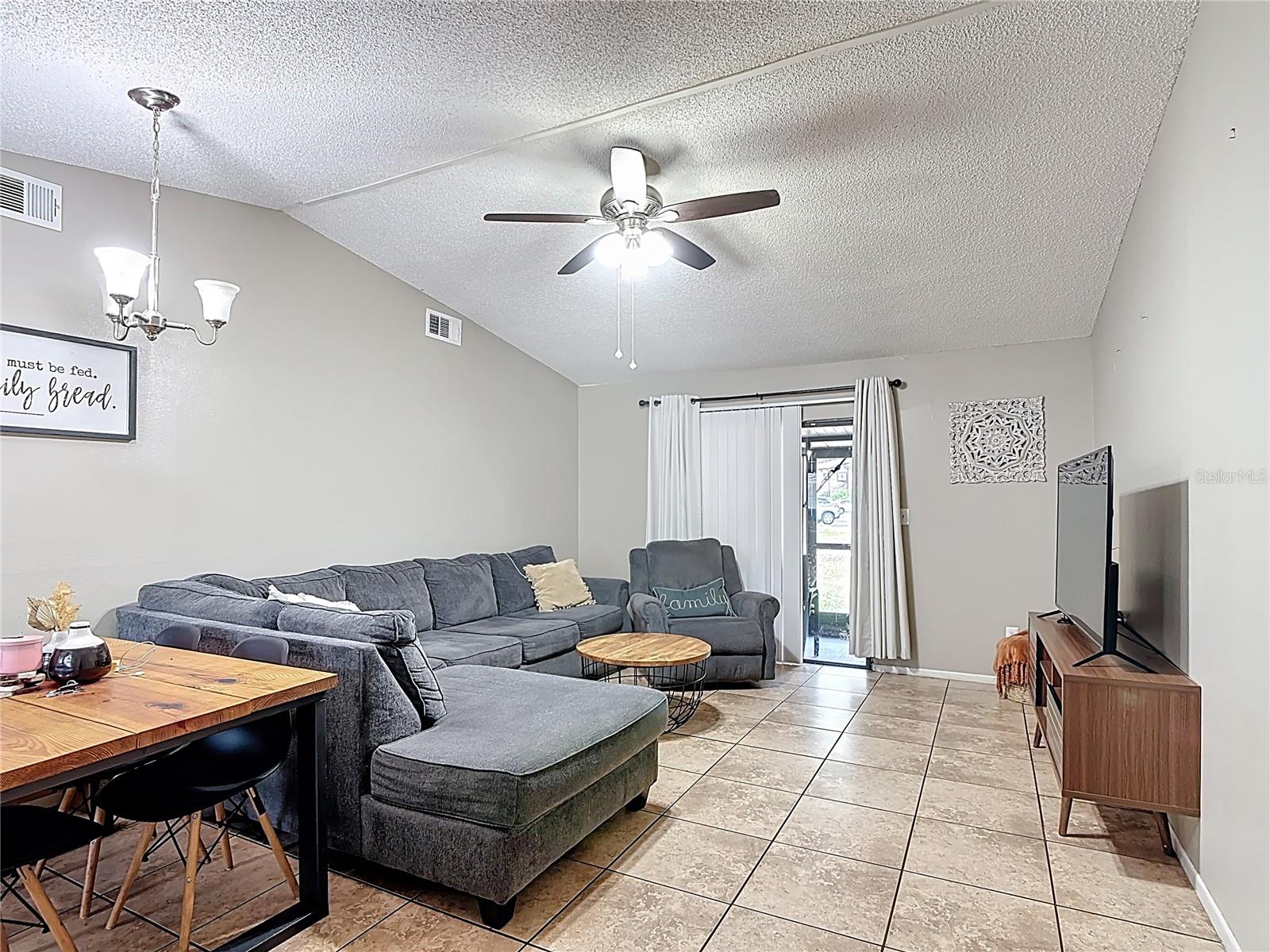 1803 FOXHALL CIRCLE 1803