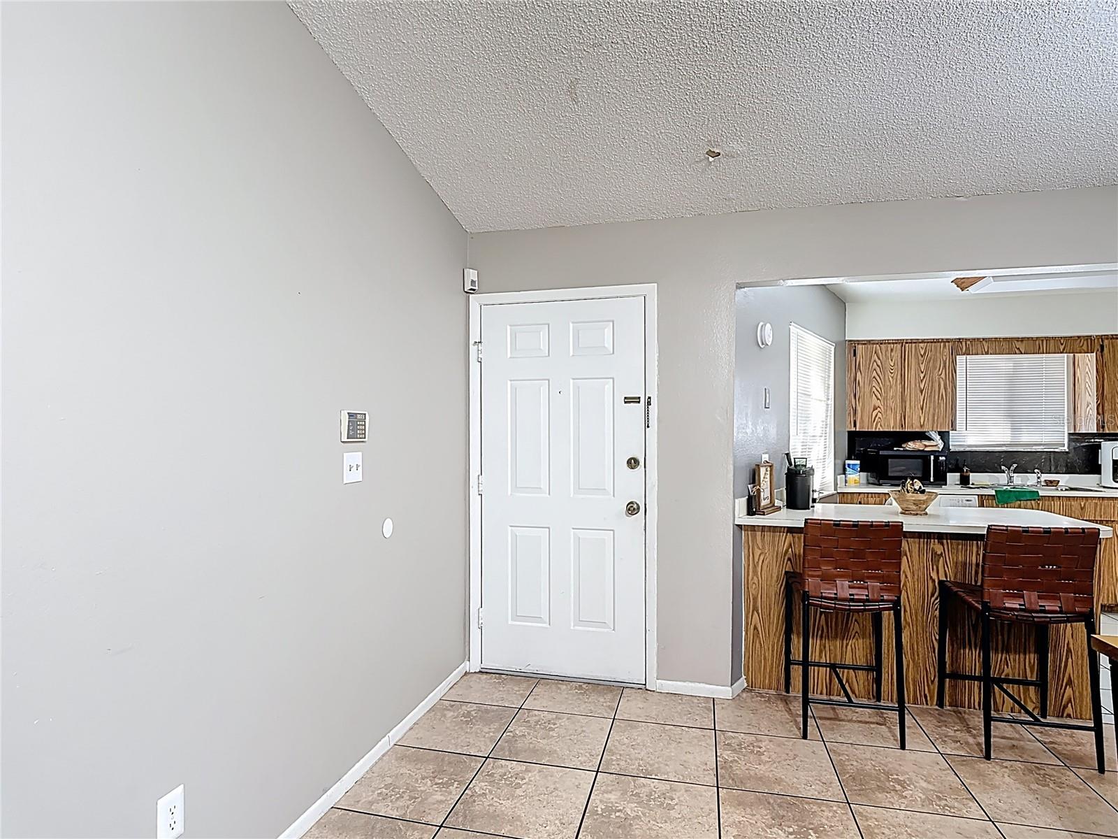 1803 FOXHALL CIRCLE 1803