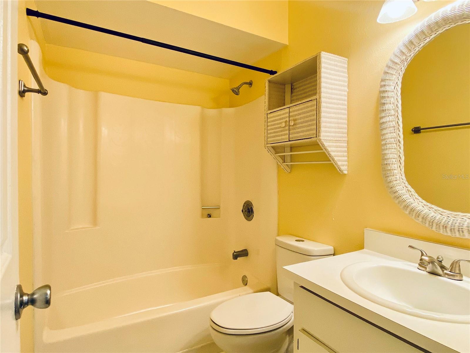 WINDTREE GARDENS CONDO PH 02 - Residential Lease