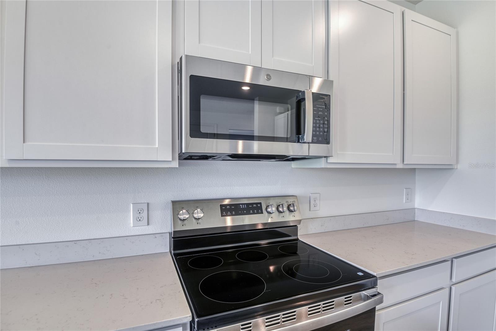 SEASONS AT SHORES OF LAKE DELL - Residential