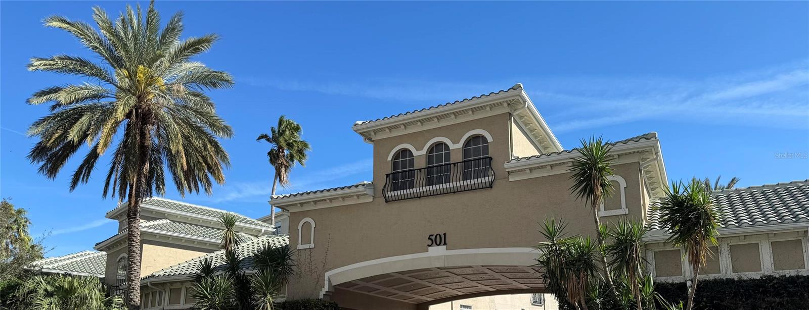 501 KNIGHTS RUN AVENUE 2106