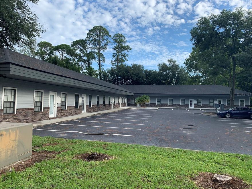 Individual office space AVAILABLE for LEASE in beautiful, recently renovated Mandarin Office Complex in Jacksonville! This opportunity is an IDEAL location for most professional office uses!