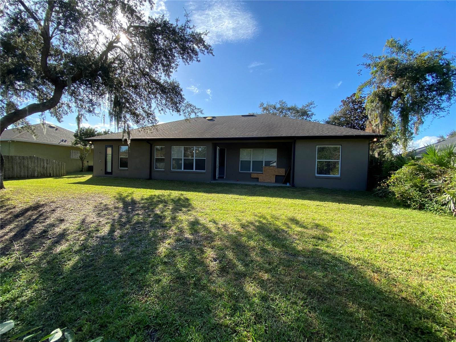 HIDDEN OAKS AT SPRUCE CREEK - Residential