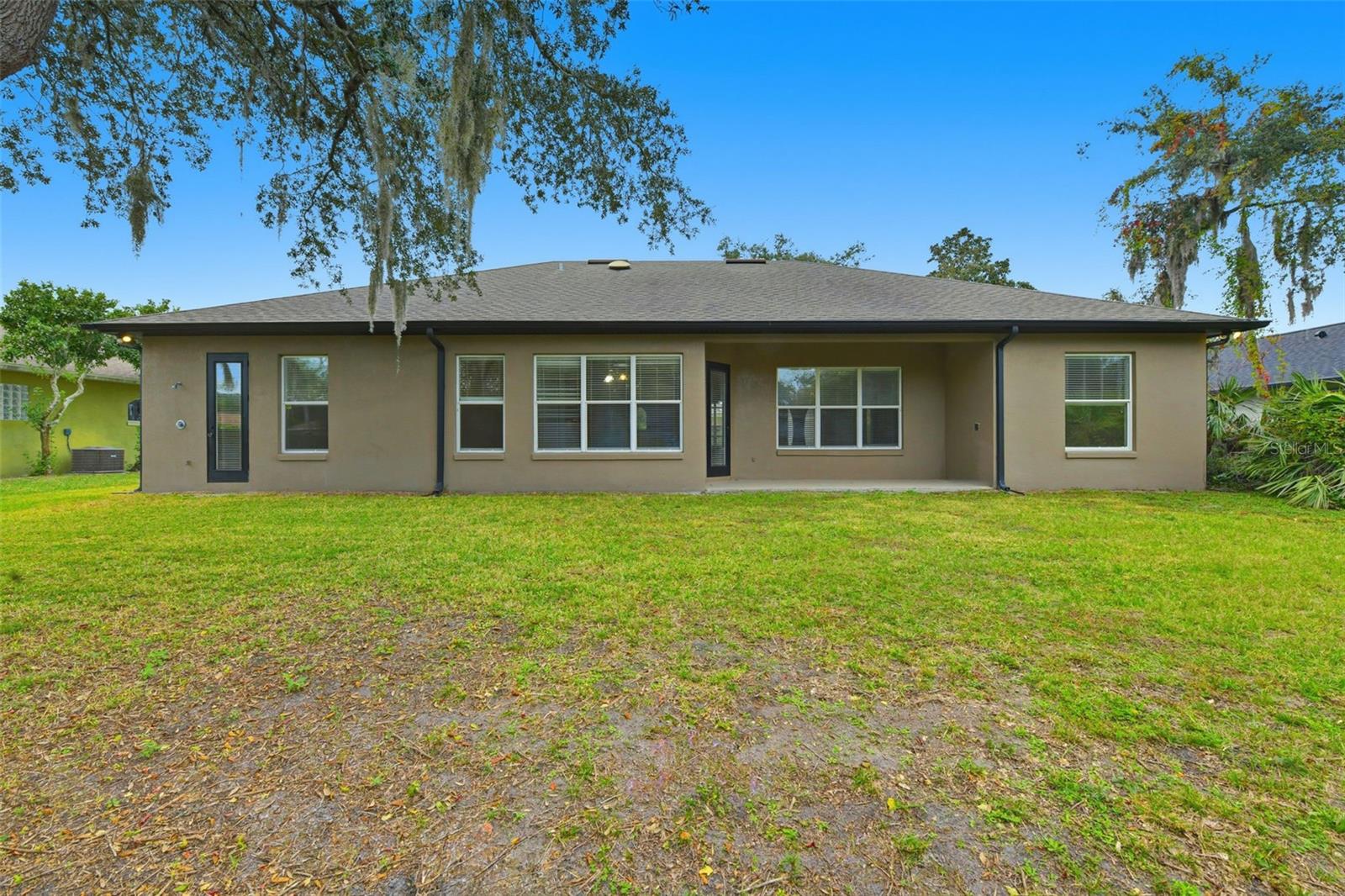 HIDDEN OAKS AT SPRUCE CREEK - Residential
