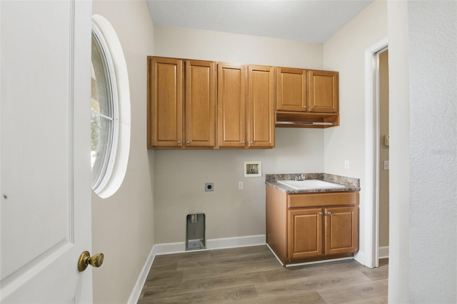 HIDDEN OAKS AT SPRUCE CREEK - Residential