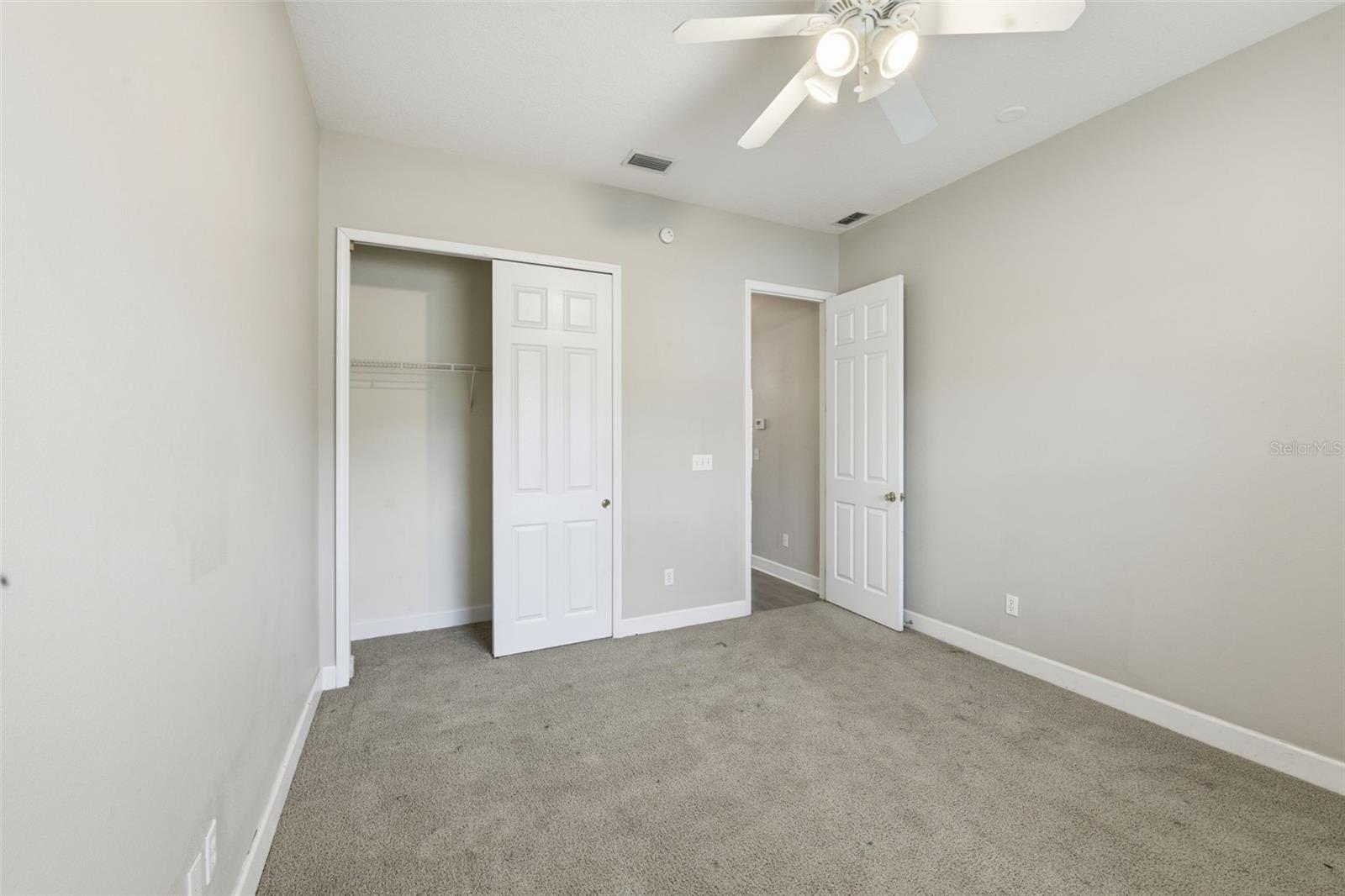 HIDDEN OAKS AT SPRUCE CREEK - Residential