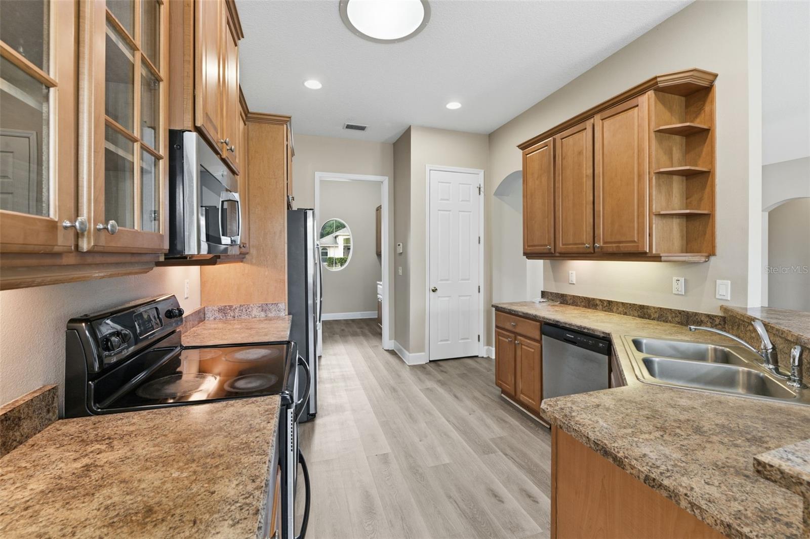 HIDDEN OAKS AT SPRUCE CREEK - Residential