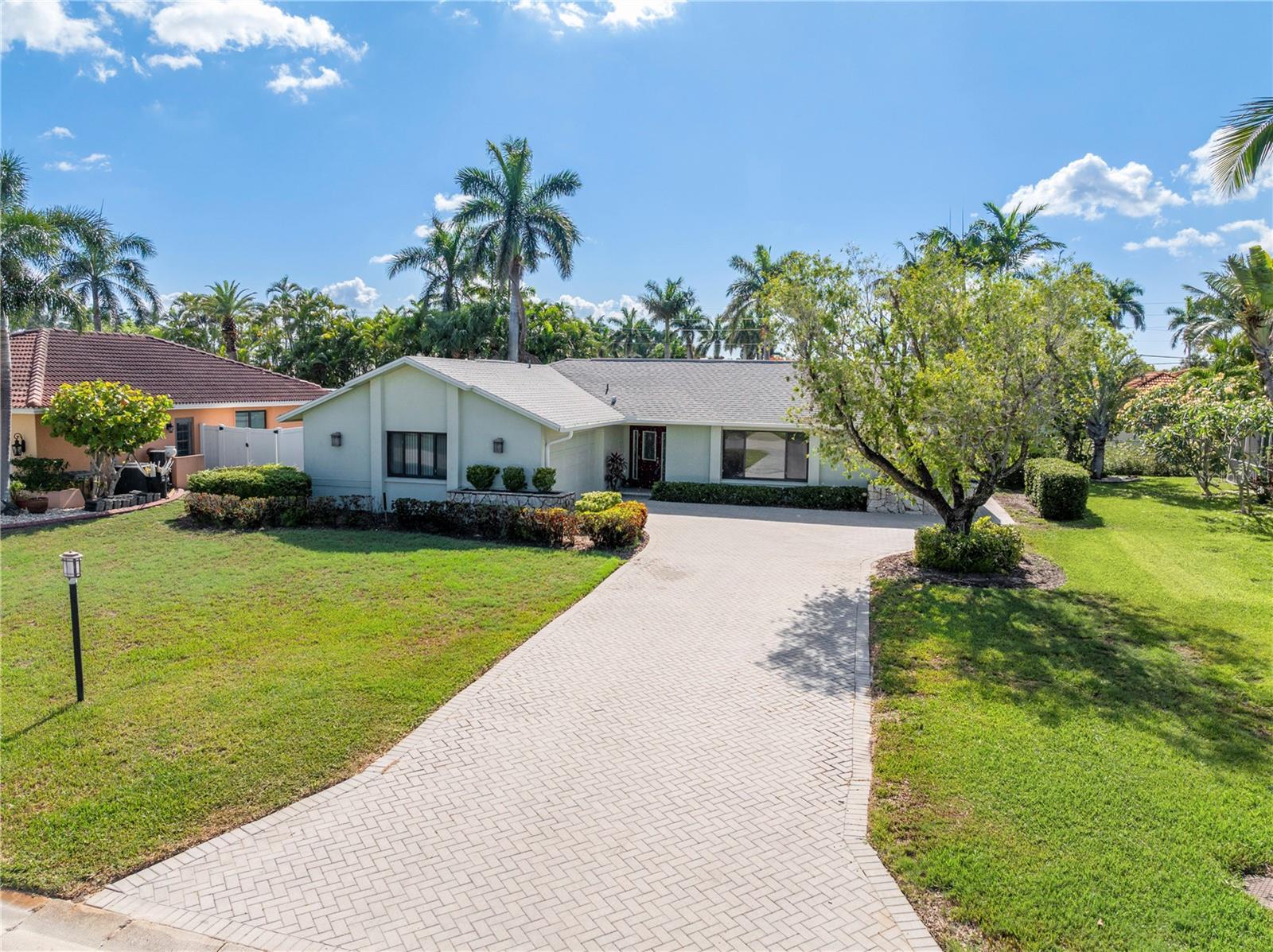 5240 FAIRFIELD DRIVE