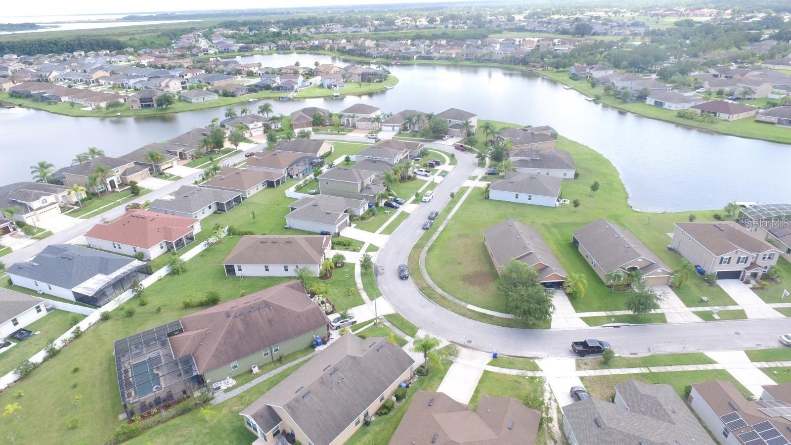 SHINGLE CRK RESERVE/OAKS PH 3 - Residential Lease