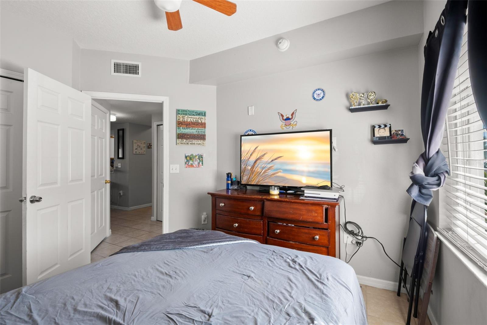 VILLAGES OF BLOOMINGDALE CONDO - Residential