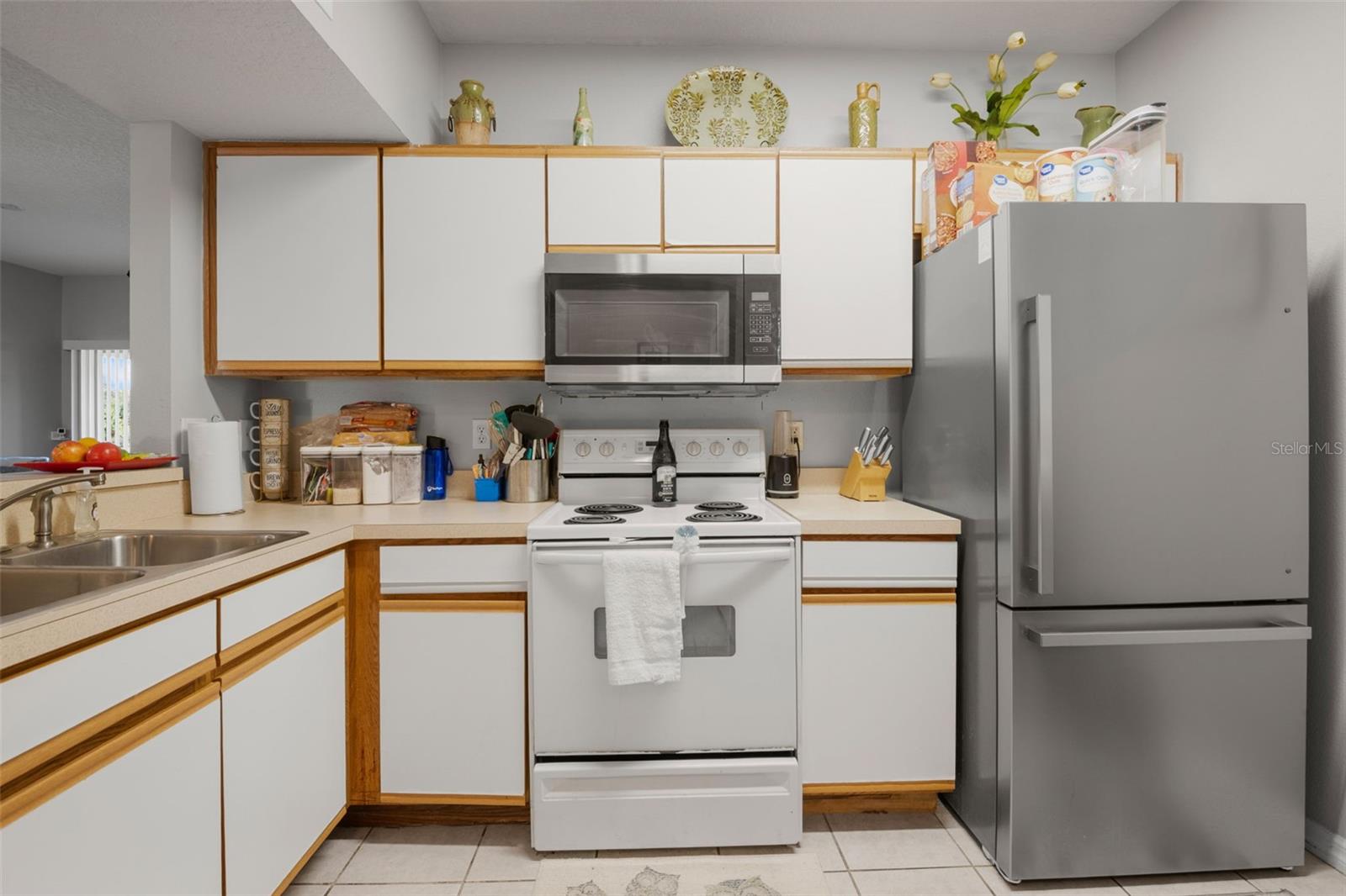 VILLAGES OF BLOOMINGDALE CONDO - Residential