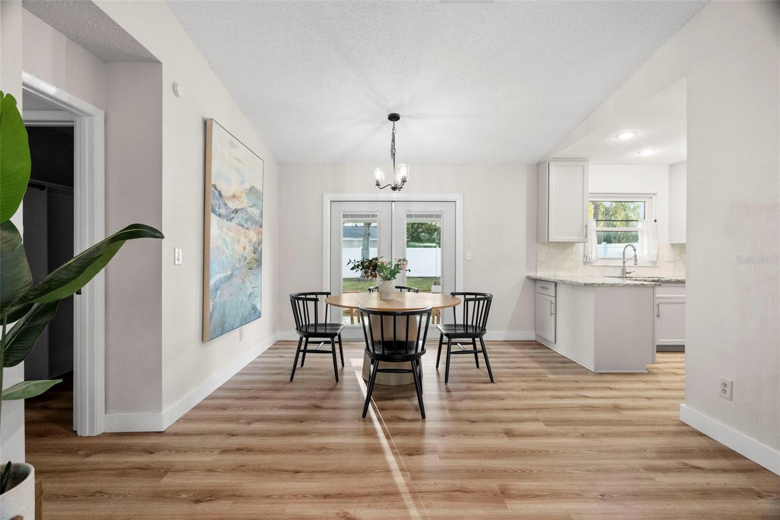 AUTUMN RUN - Residential