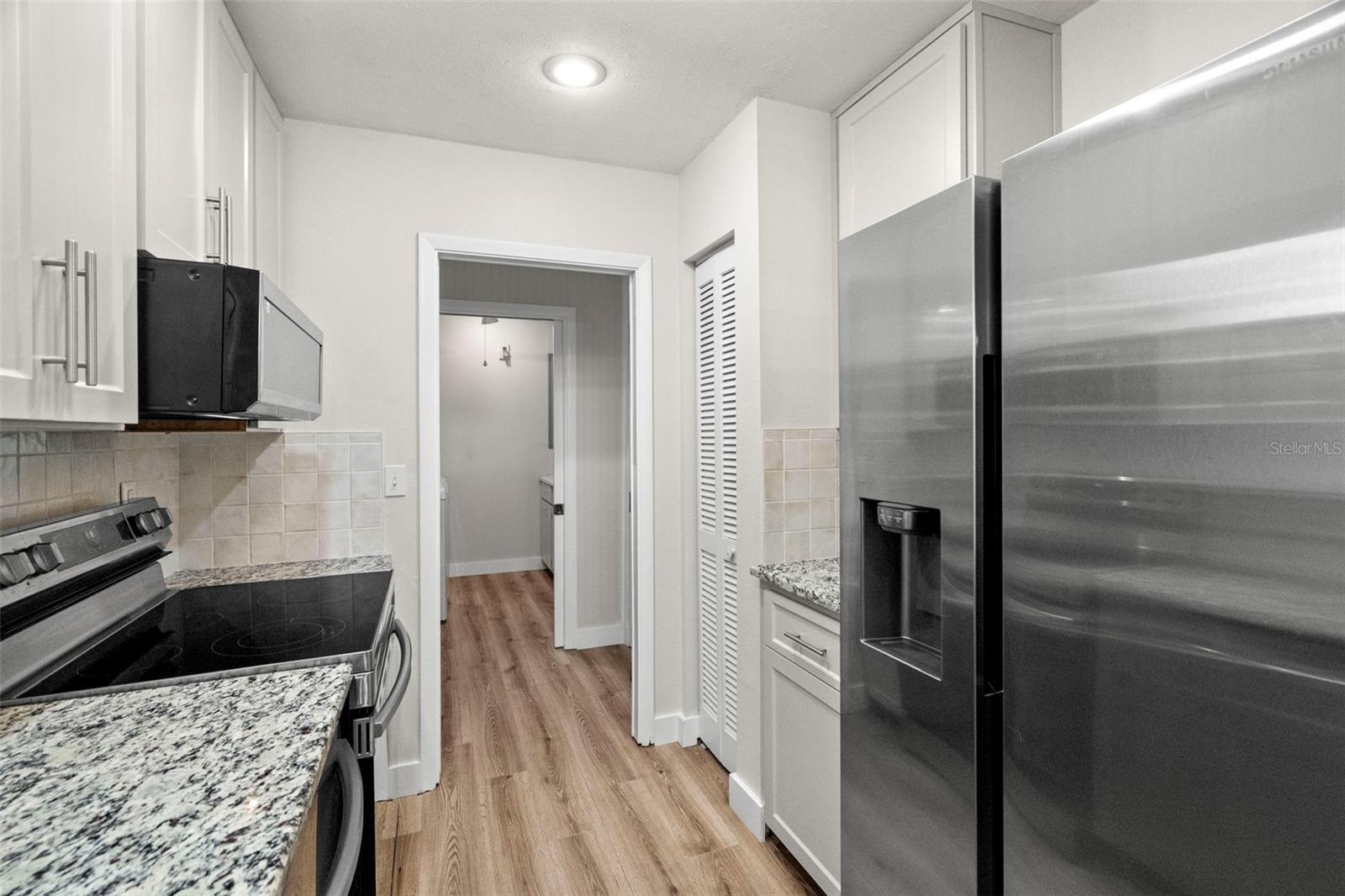 AUTUMN RUN - Residential